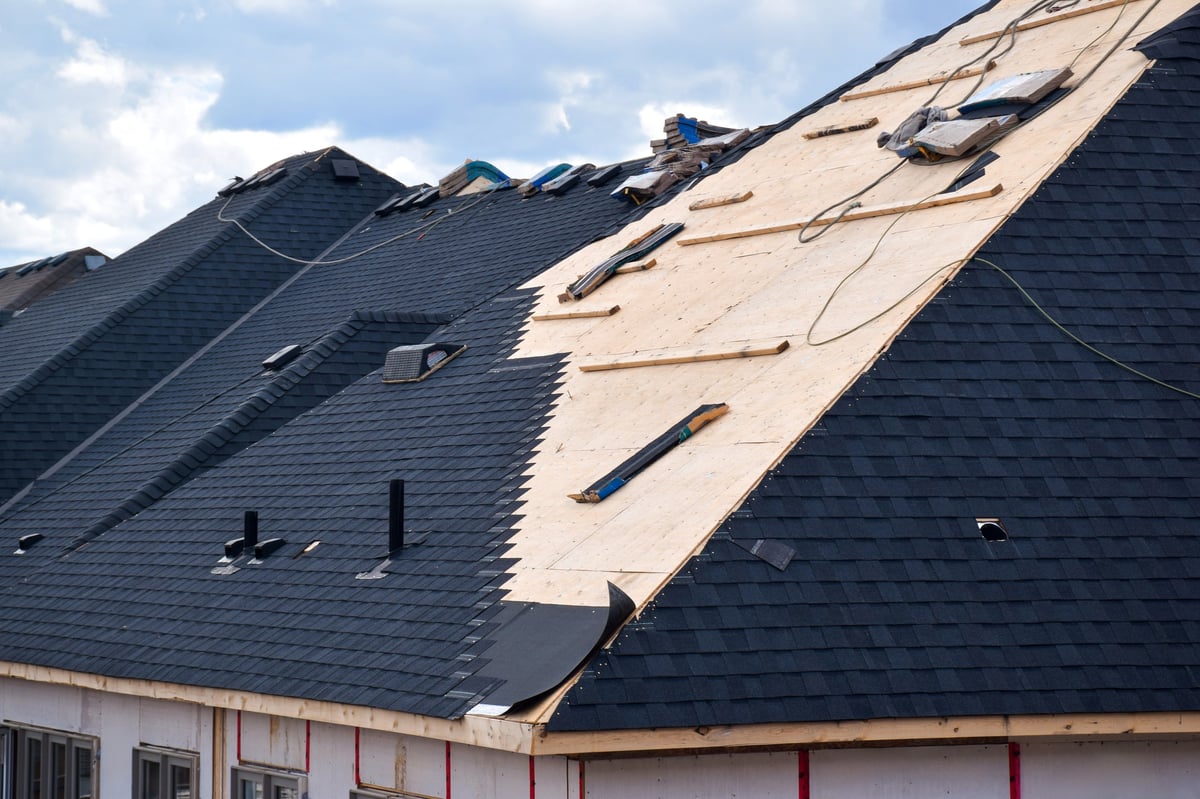 Residential roofing project